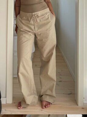 Djerf Avenue Sporty Pants Sand Wide Leg Cargo Size M